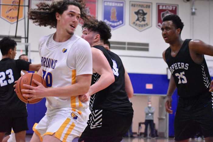 Gresham.Barlow.boys-basketball.Dave-Ball.21